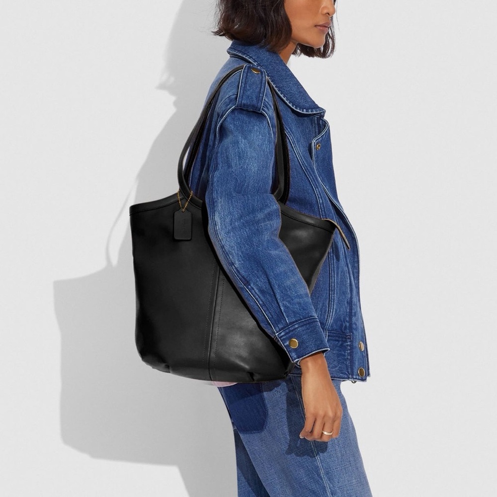 Coach Bea Tote Black Leather Top Zip Shoulder Handbag